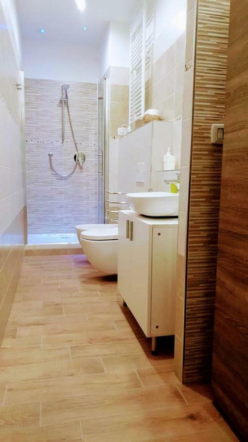 Апартаменты Francy House 2 Болонья Экстерьер фото